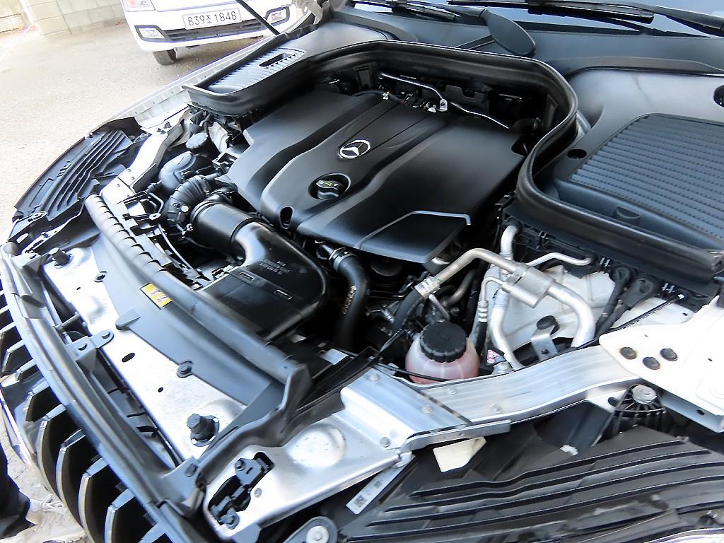 Mercedes Benz GLC Class 2018 Blanco - Importación desde Corea - HF Imports Iquique - Foto 19