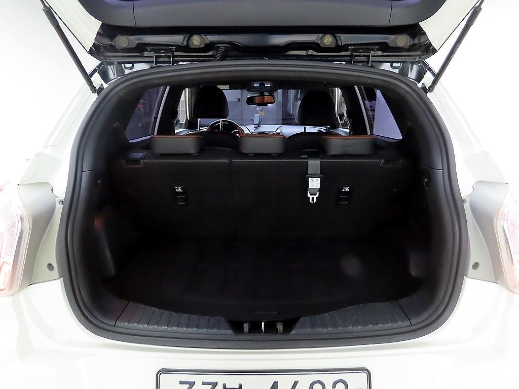 Ssangyong Tivoli - Vista 5