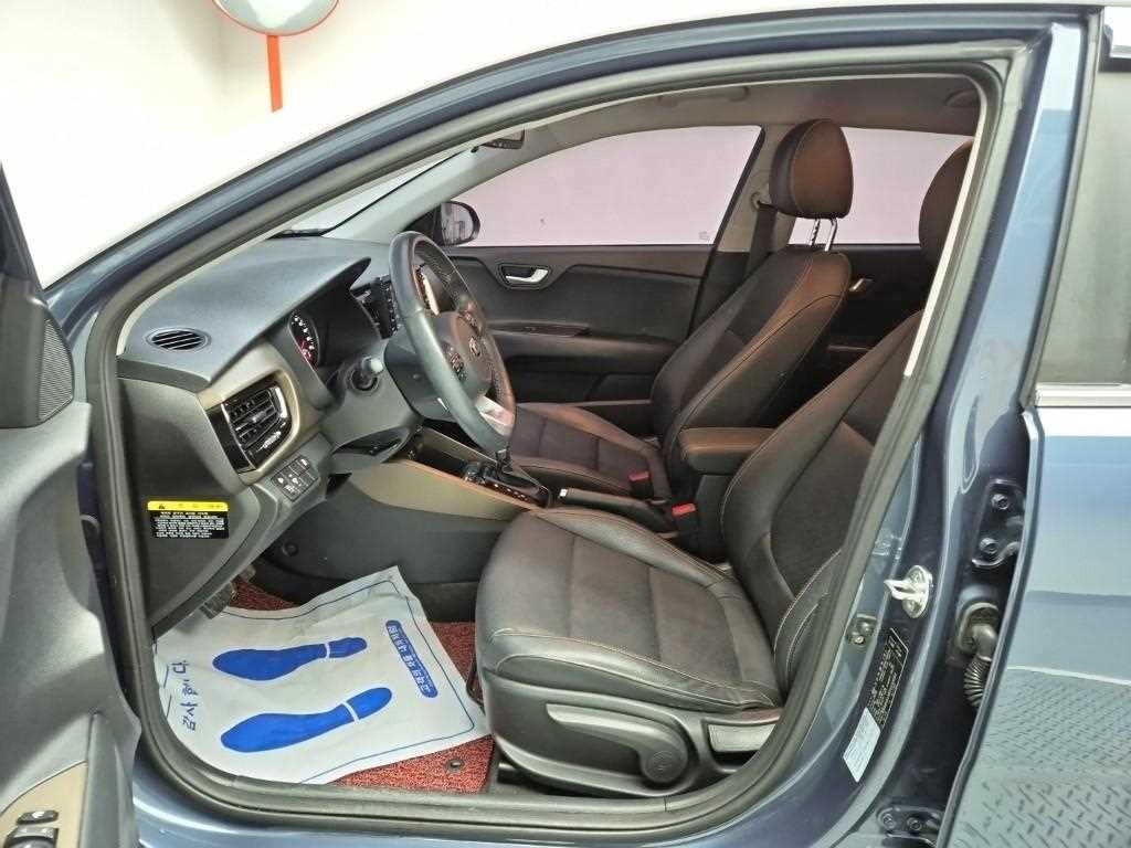 KIA Stonic - Vista 11