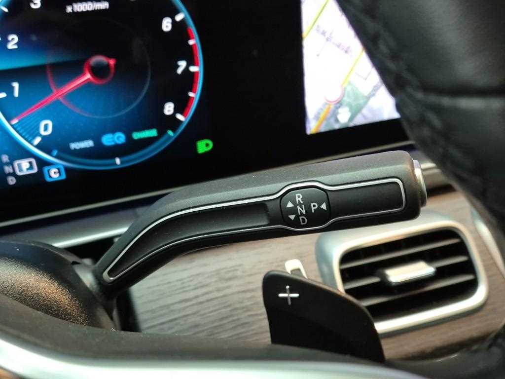 Mercedes Benz GLE Class - Vista 8