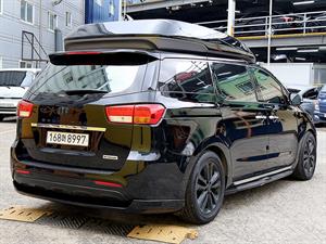 KIA Carnival - Vista 8