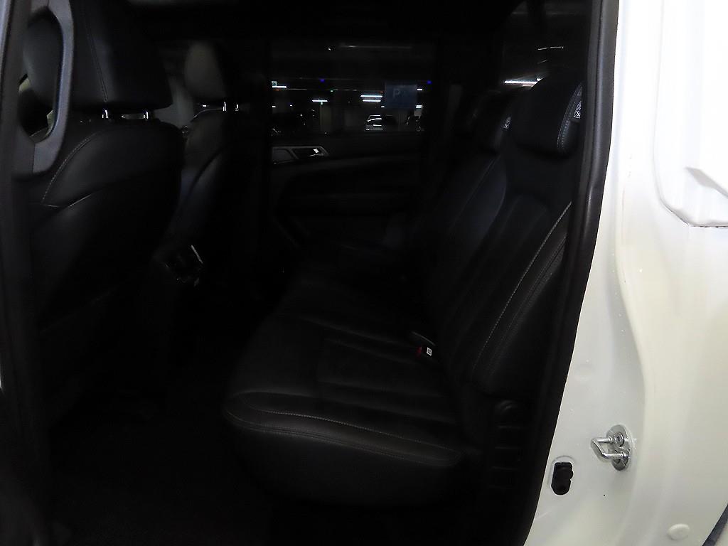 Ssangyong Rexton - Vista 7