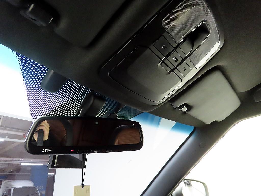 Ssangyong Tivoli - Vista 11