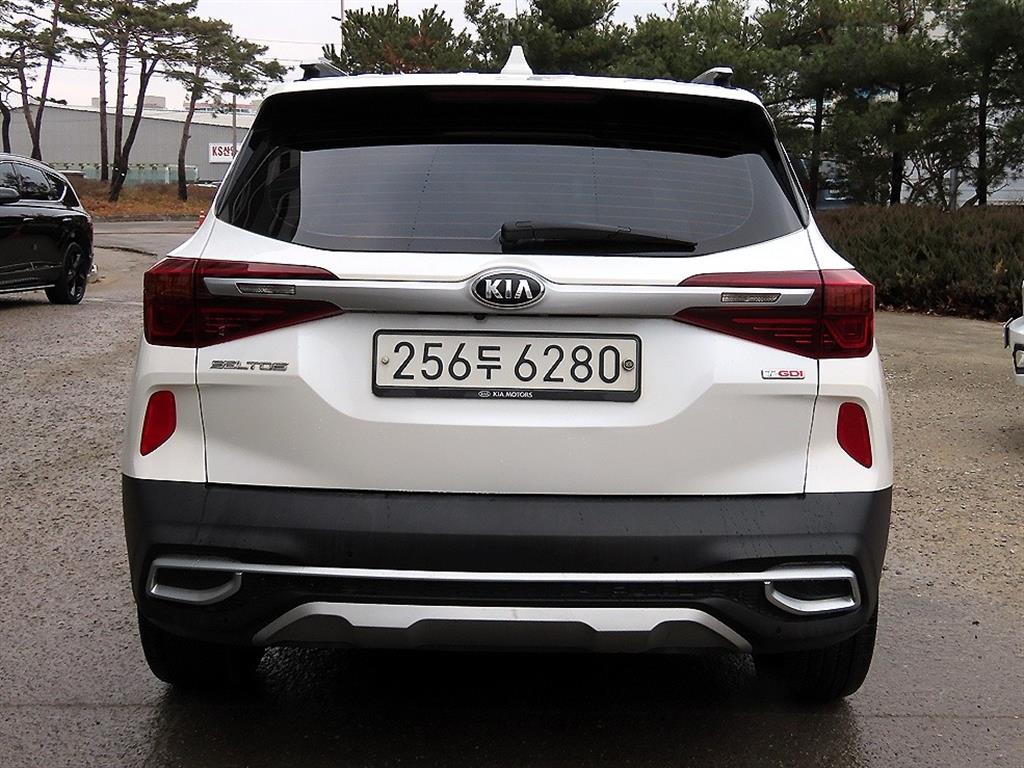 KIA Seltos - Vista 4
