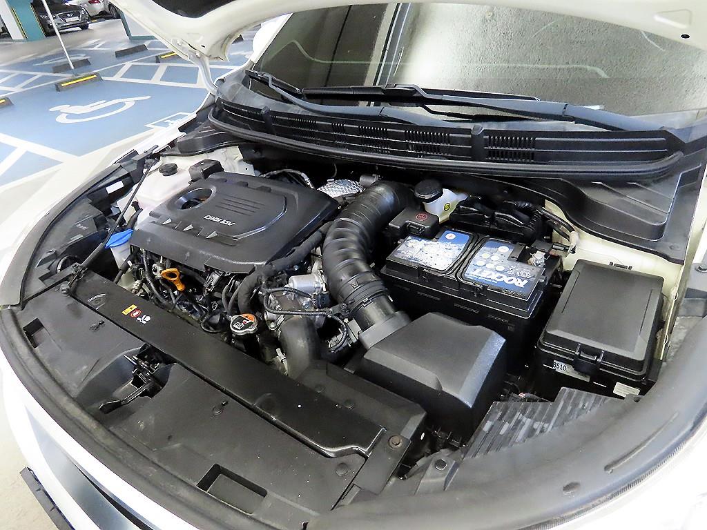 KIA Stonic 2018 Blanco - Importación desde Corea - HF Imports Iquique - Foto 19