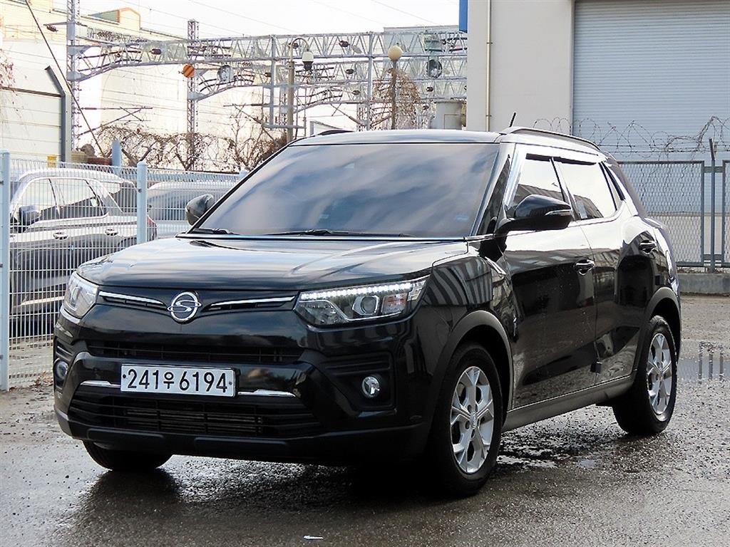 Ssangyong Tivoli - Vista 2