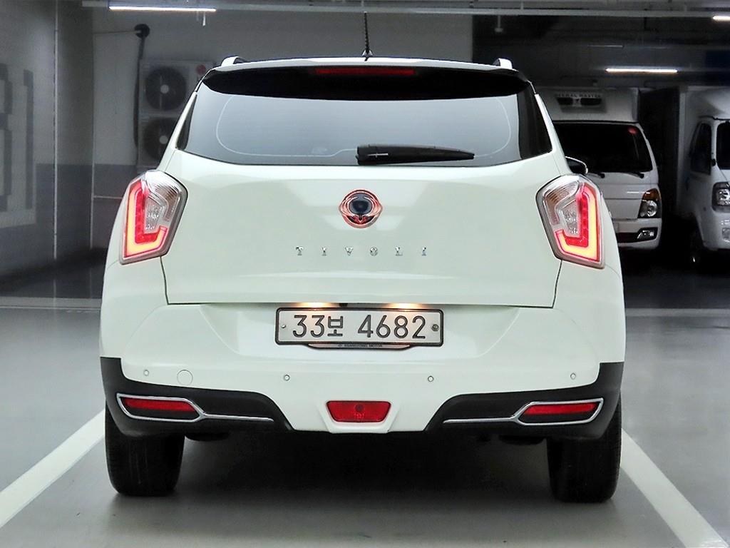 Ssangyong Tivoli - Vista 3