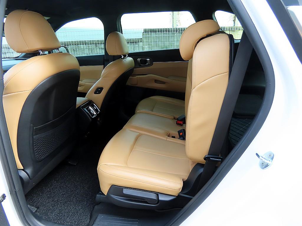 KIA Sorento - Vista 6