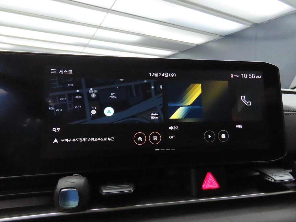 KIA Carnival - Vista 12