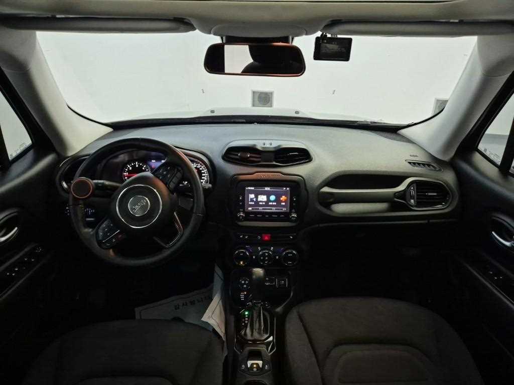 Jeep Renegade - Vista 7