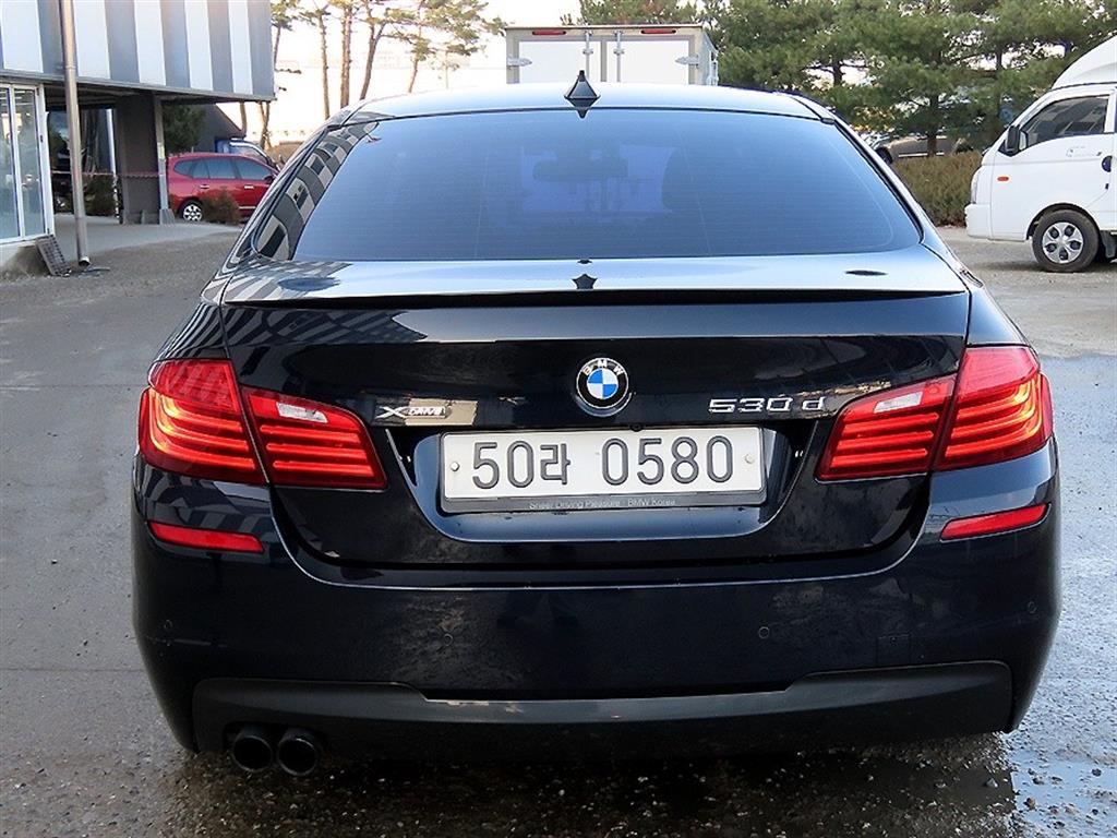 BMW 5 Series - Vista 4