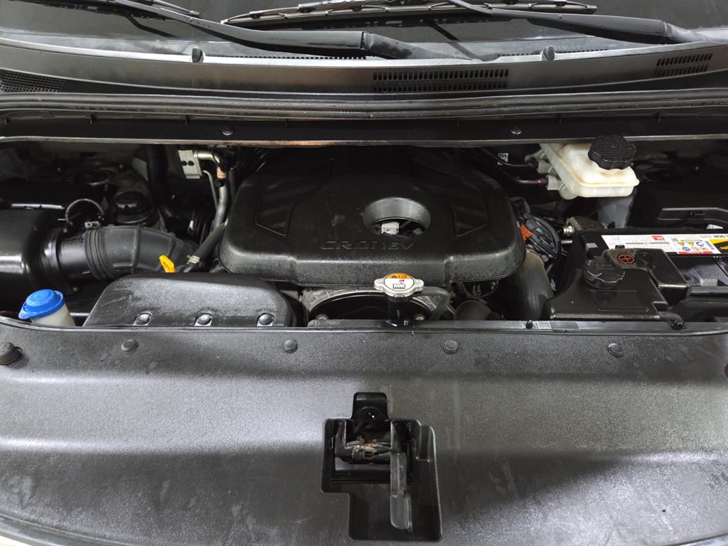 HYUNDAI Starex 2021 Plateado - Importación desde Corea - HF Imports Iquique - Foto 18