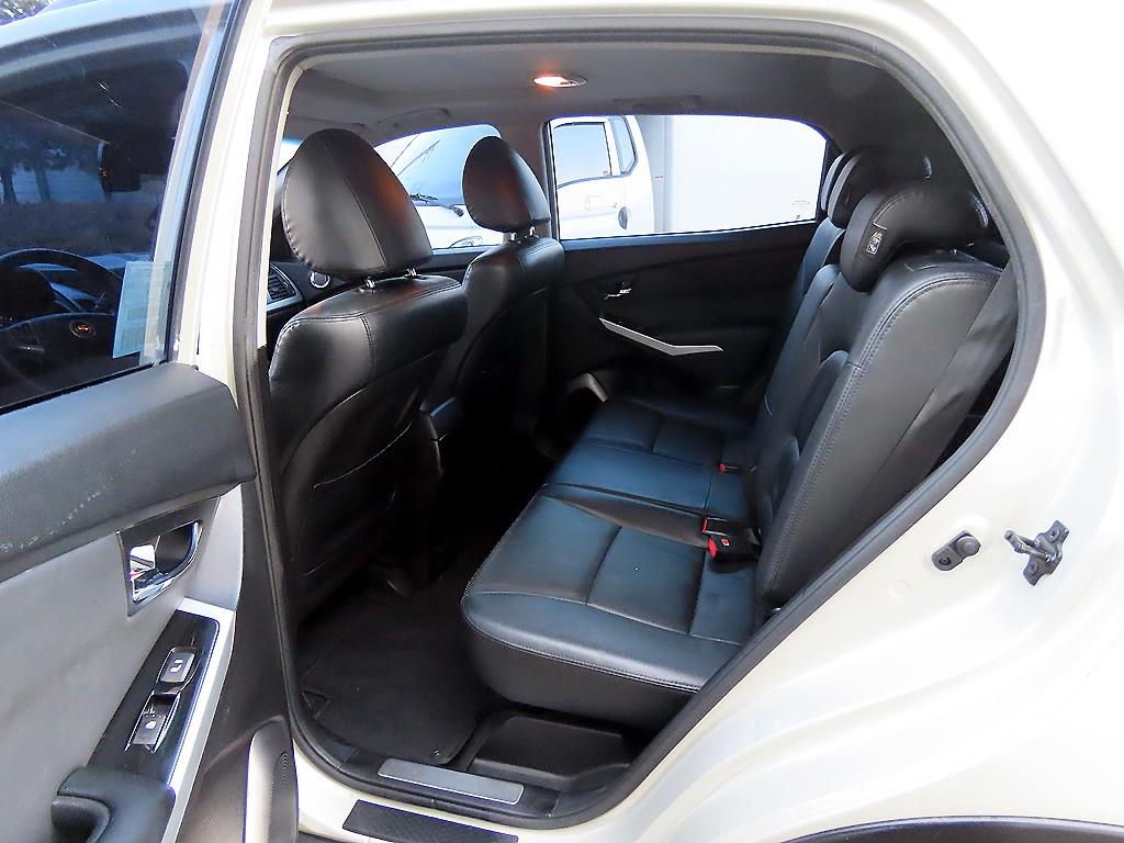 Ssangyong Korando - Vista 6