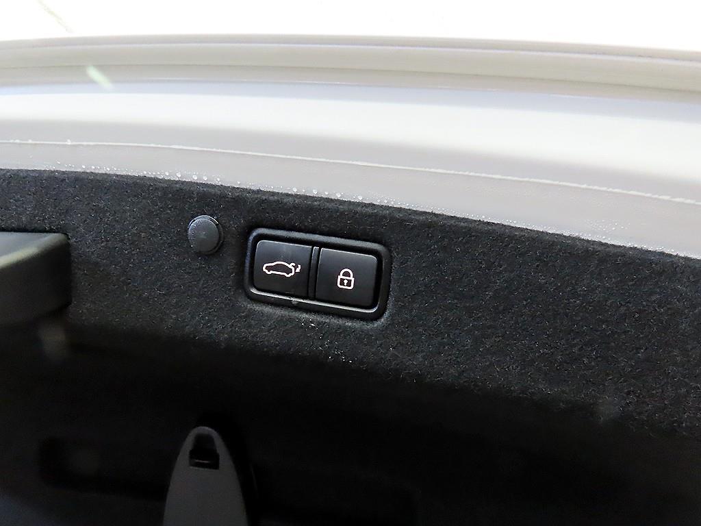 HYUNDAI Grandeur 2022 Blanco - Importación desde Corea - HF Imports Iquique - Foto 16