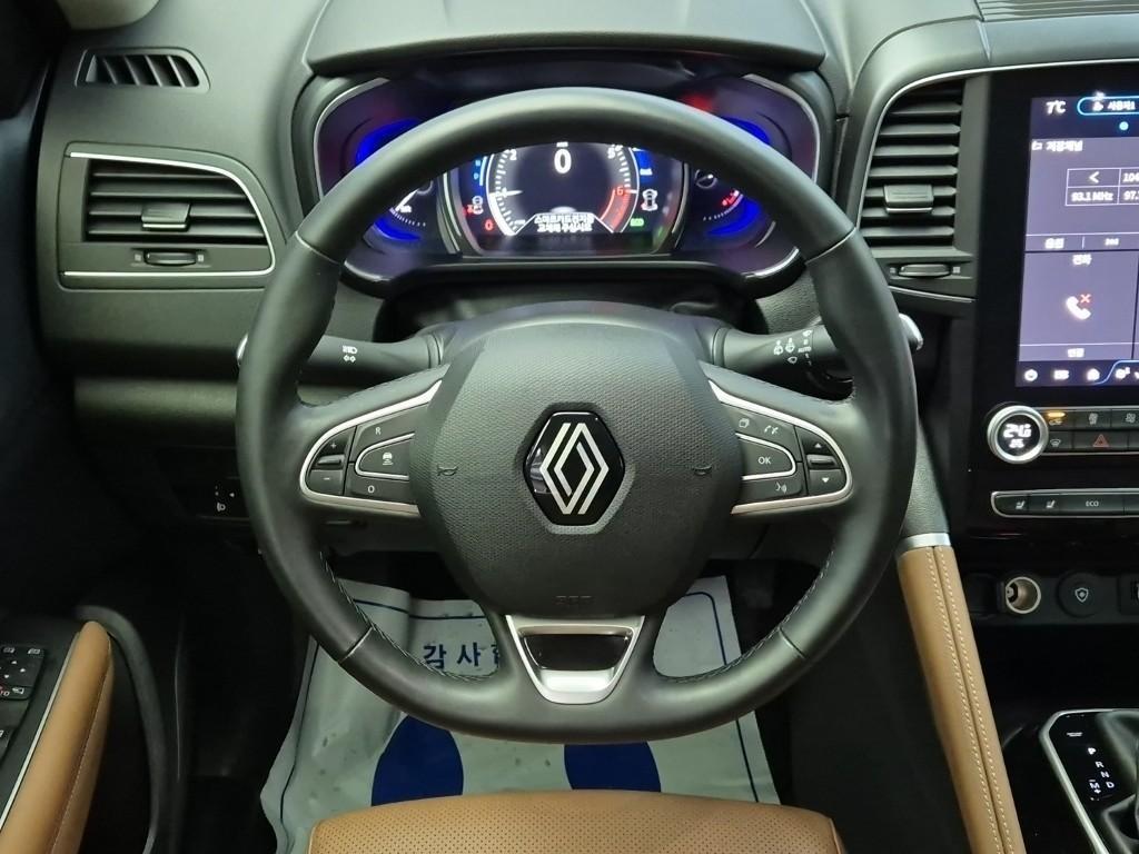 SAMSUNG QM6 - Vista 9