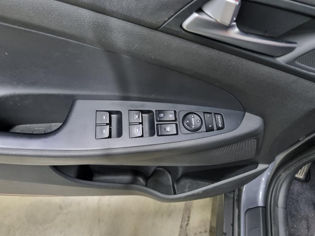 HYUNDAI Tucson - Vista 10