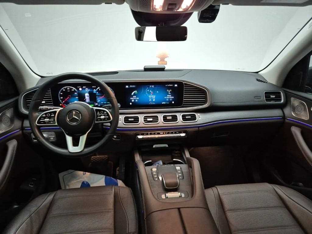 Mercedes Benz GLE Class - Vista 7
