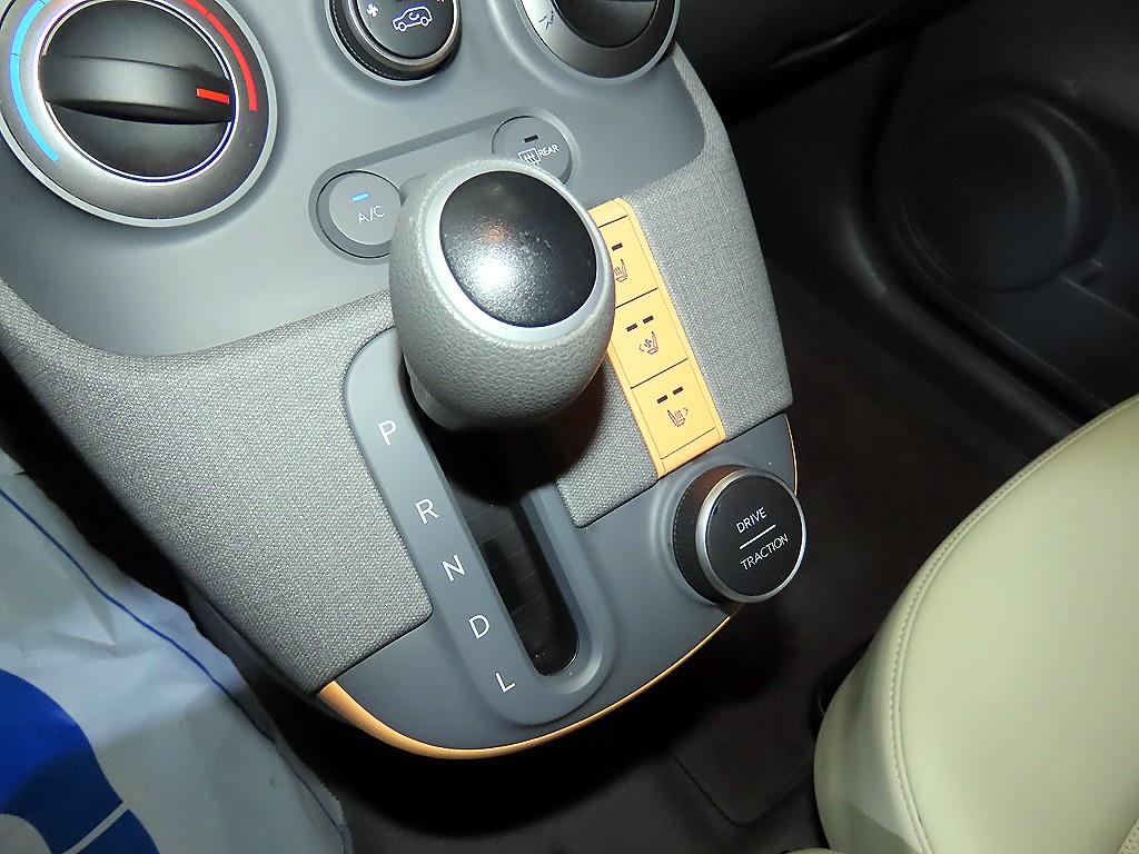 HYUNDAI Casper - Vista 12