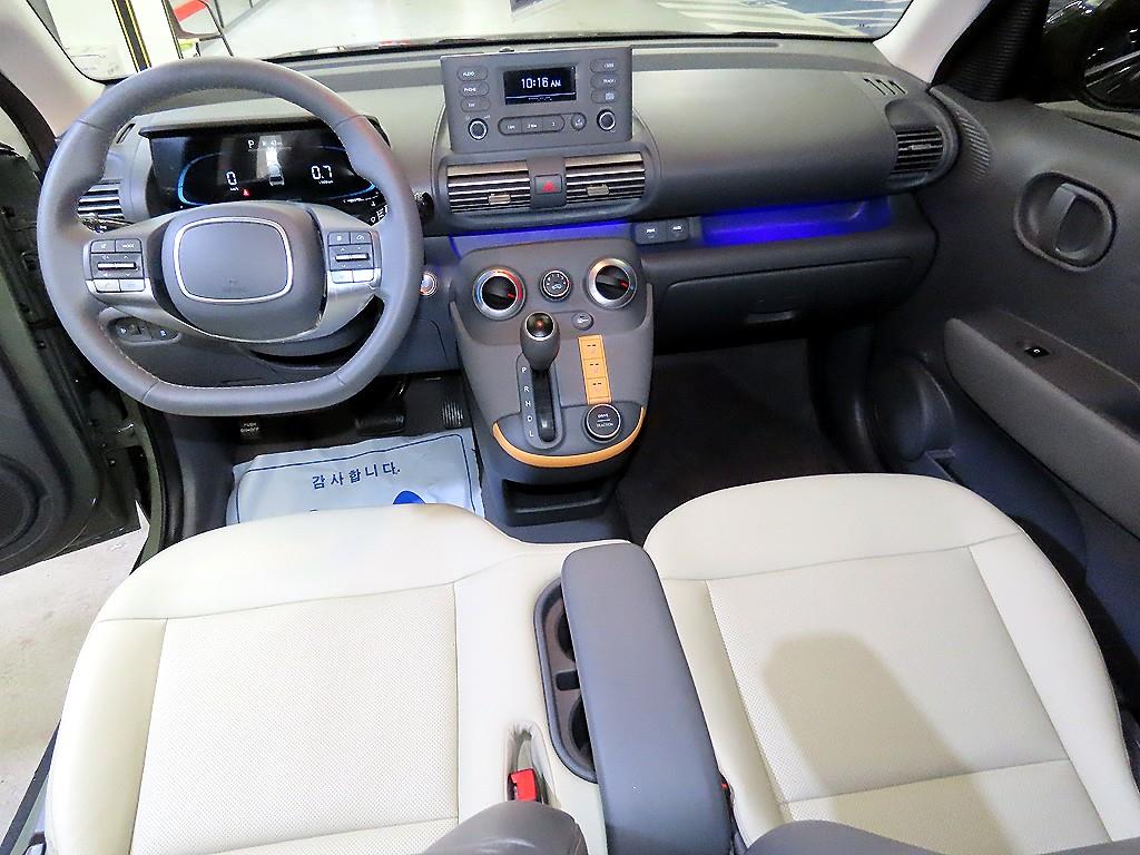 HYUNDAI Casper - Vista 10