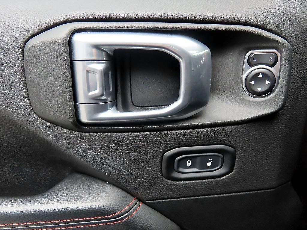 Jeep Wrangler - Vista 11