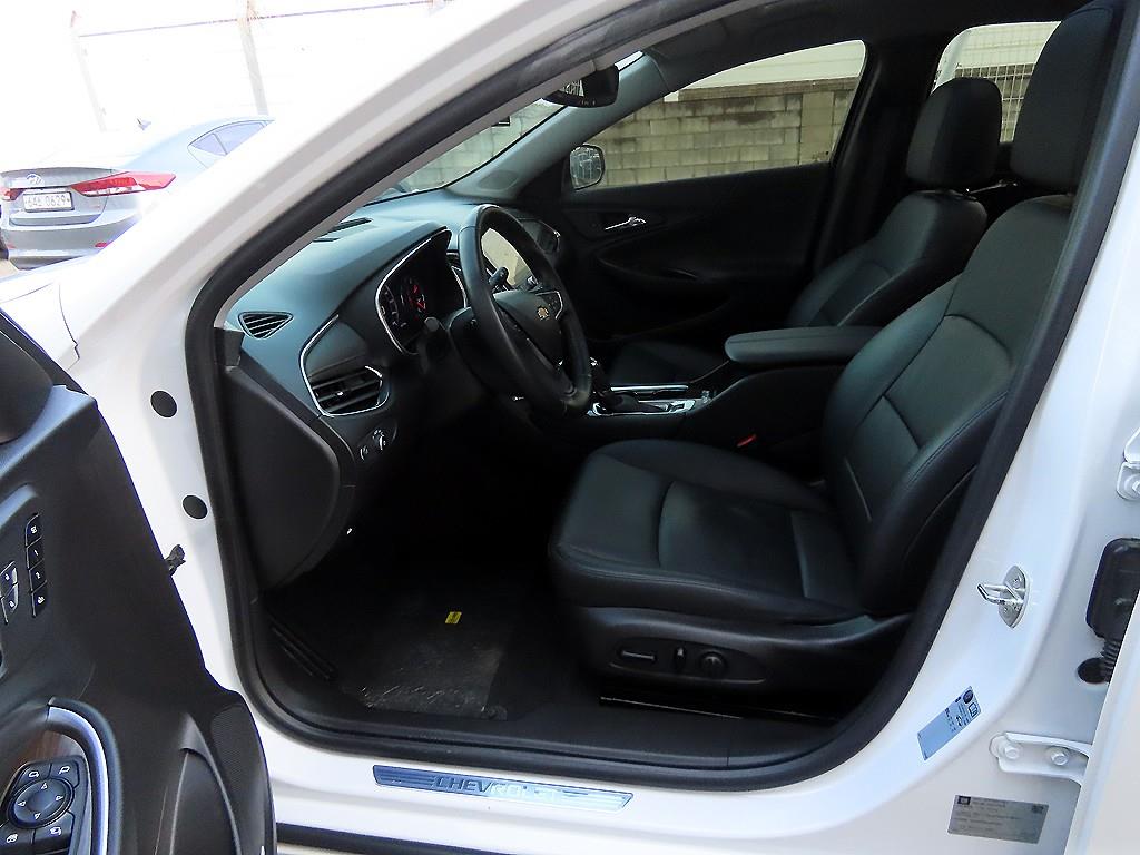 Chevrolet Malibu - Vista 5