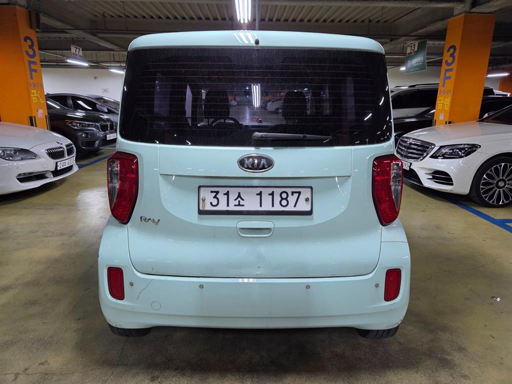 KIA Ray - Vista 4
