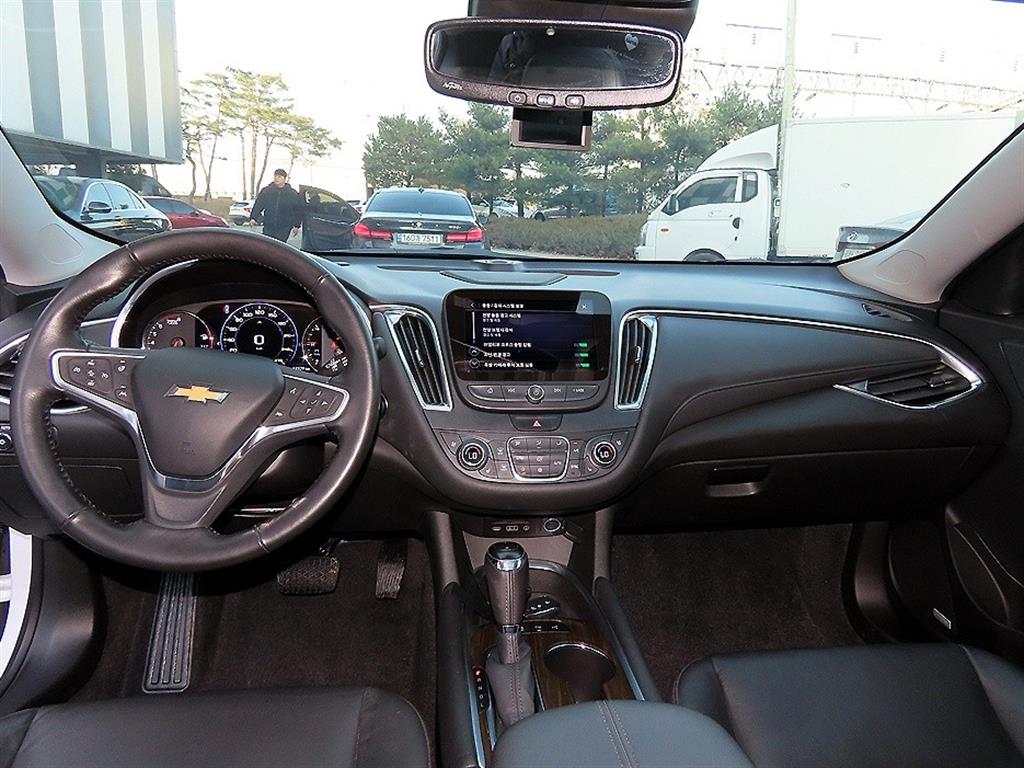 Chevrolet Malibu - Vista 7