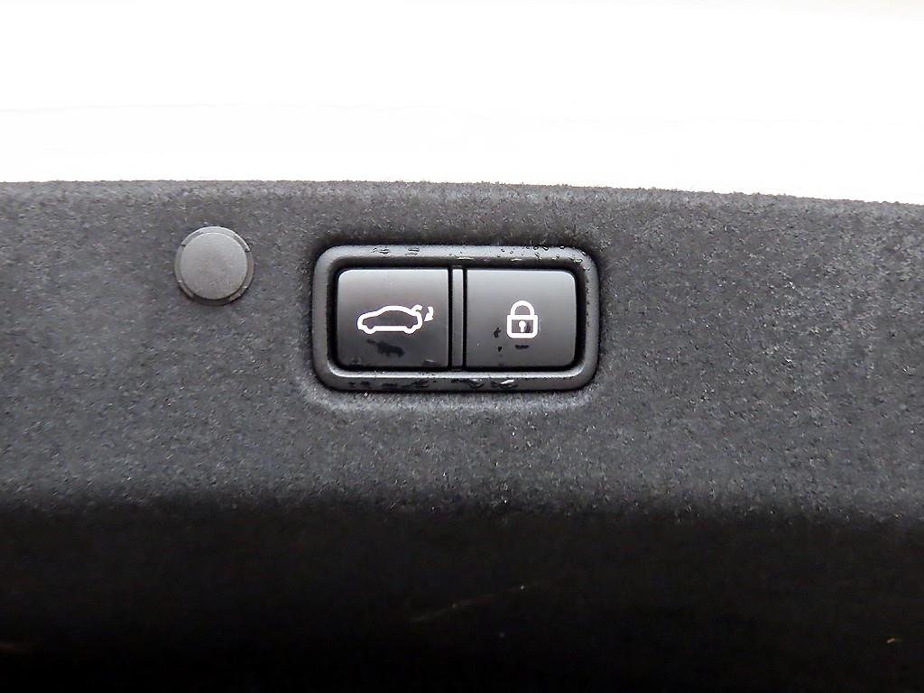 HYUNDAI Grandeur 2019 Blanco - Importación desde Corea - HF Imports Iquique - Foto 18