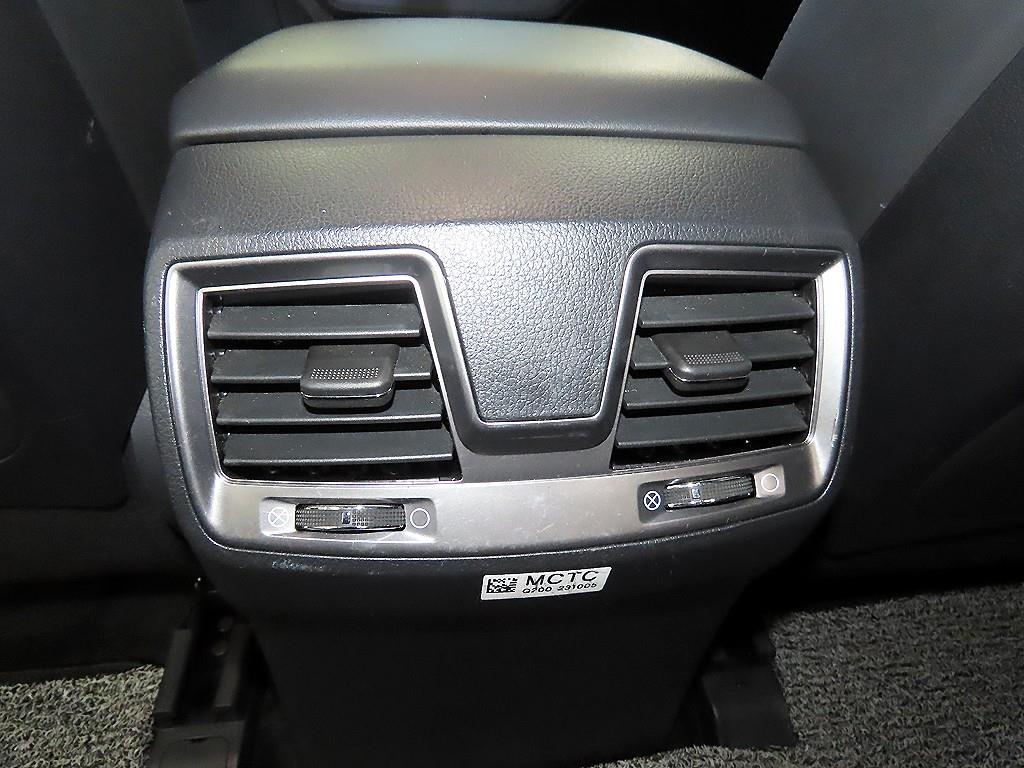 Ssangyong Rexton 2024 Verde - Importación desde Corea - HF Imports Iquique - Foto 17