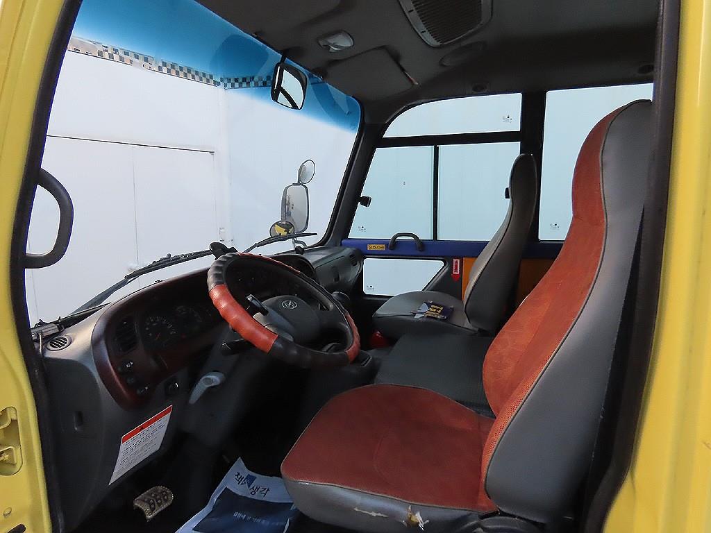 medium and large bus Hyundai bus 2013 Amarillo - Importación desde Corea - HF Imports Iquique - Foto 8