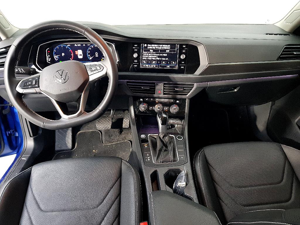 Volkswagen Jetta - Vista 5