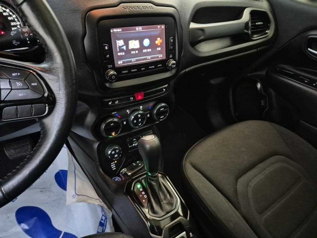 Jeep Renegade - Vista 10