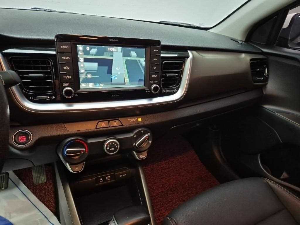 KIA Stonic - Vista 10