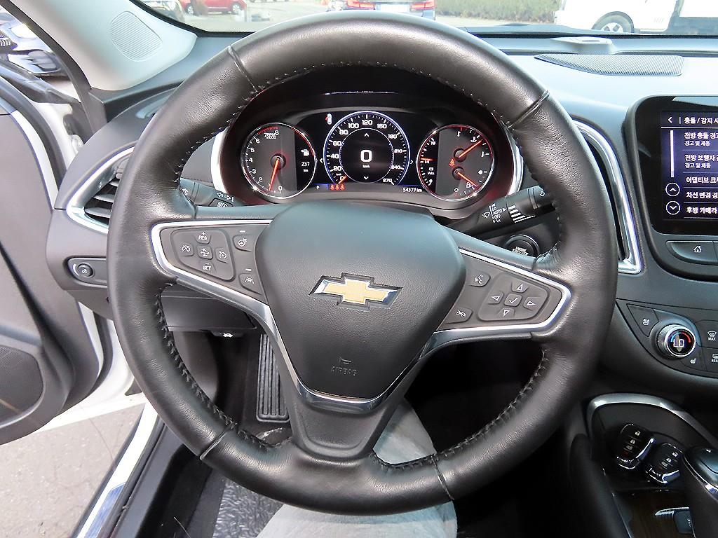 Chevrolet Malibu - Vista 8