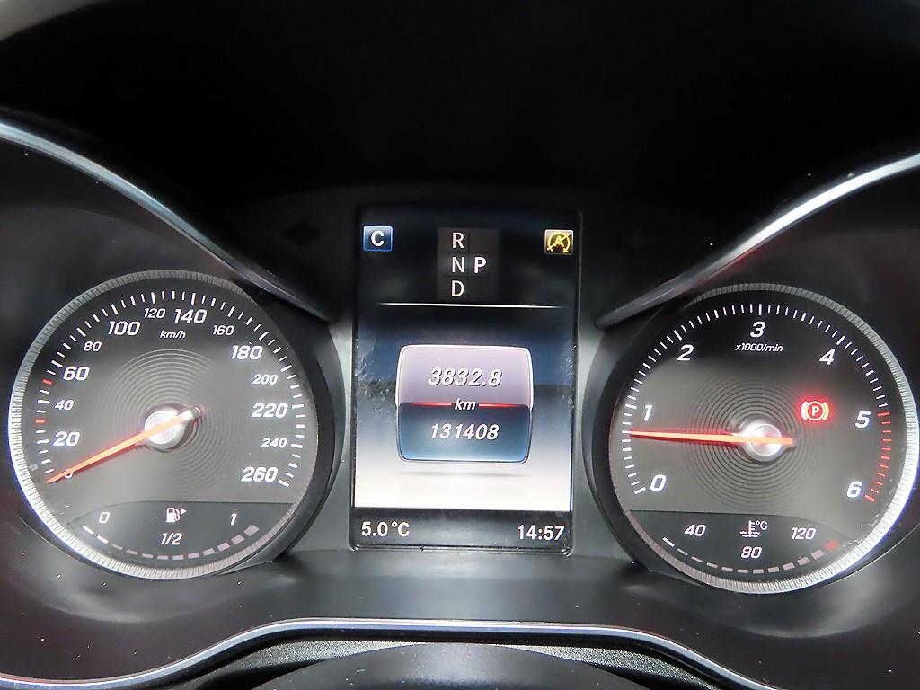 Mercedes Benz GLC Class - Vista 9