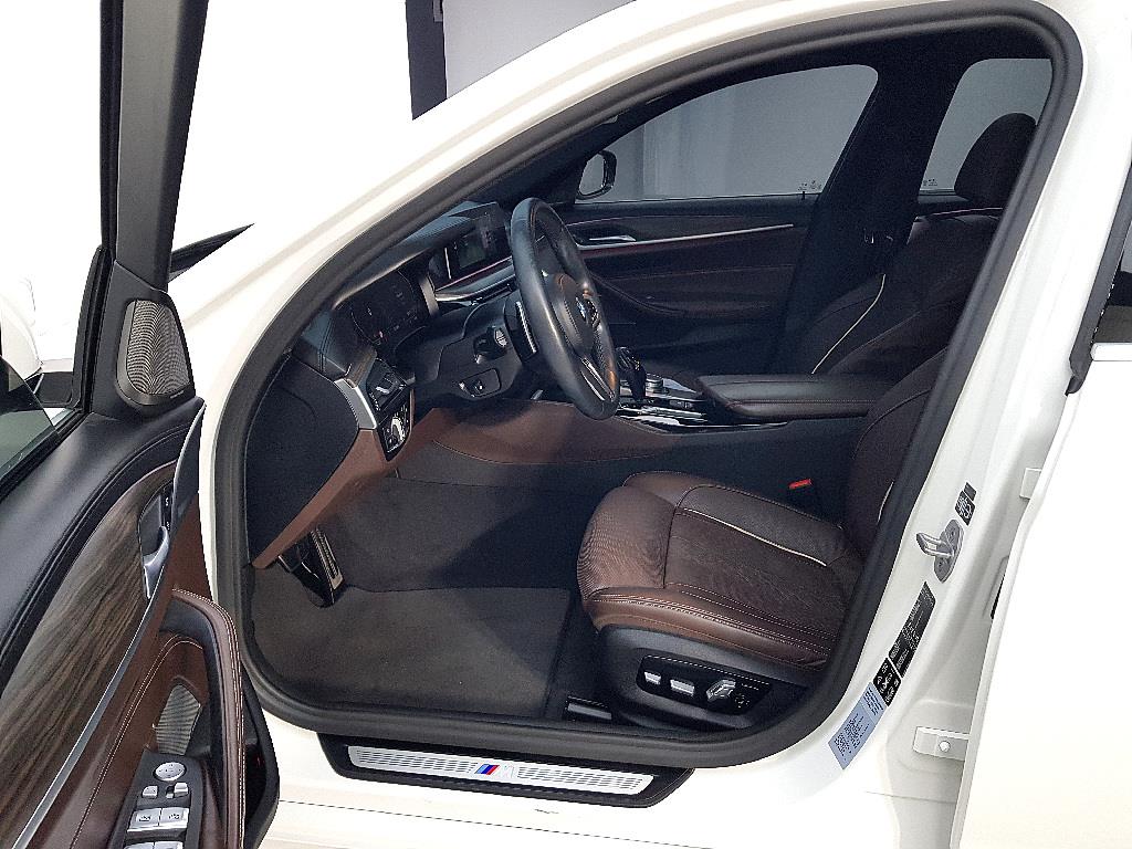 BMW 5 Series - Vista 7