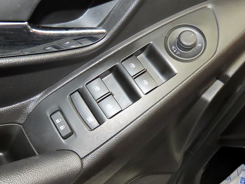 Chevrolet Trax 2019 Blanco - Importación desde Corea - HF Imports Iquique - Foto 13