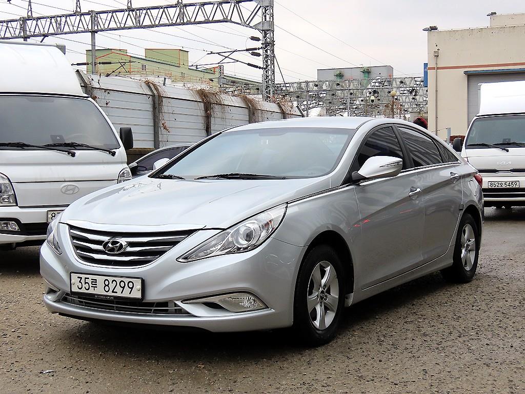 HYUNDAI Sonata - Vista 2