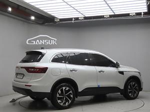 SAMSUNG QM6 - Vista 8