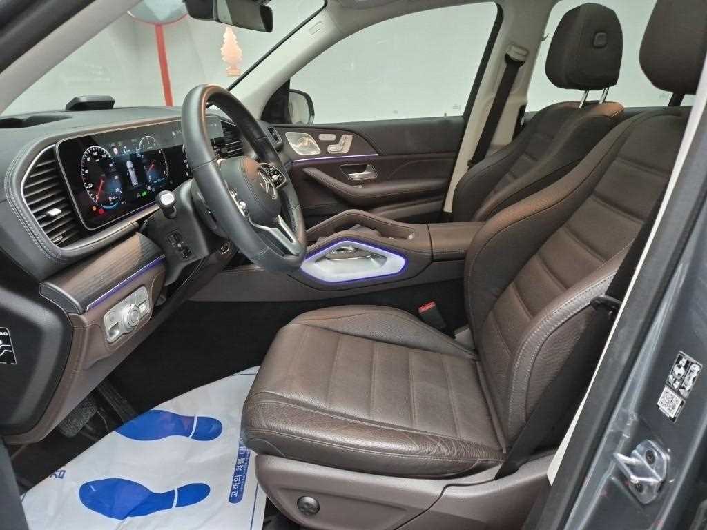 Mercedes Benz GLE Class - Vista 11