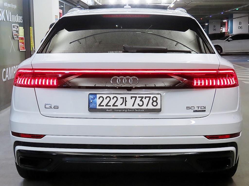 Audi Q8 - Vista 5