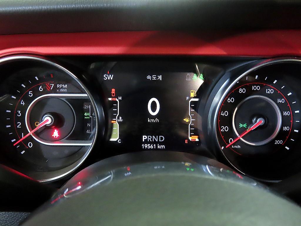 Jeep Gladiator - Vista 9