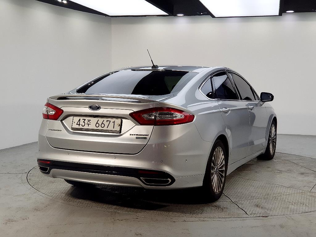 Ford Fusion - Vista 4