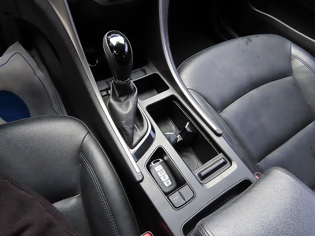 HYUNDAI Sonata - Vista 10