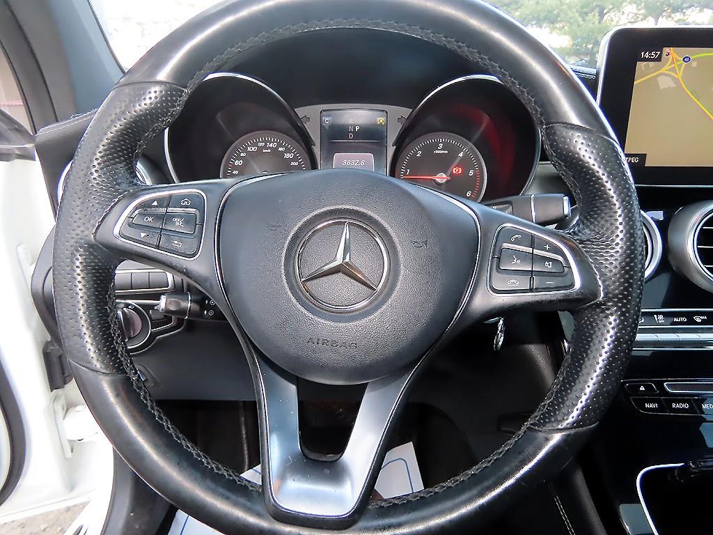 Mercedes Benz GLC Class - Vista 8