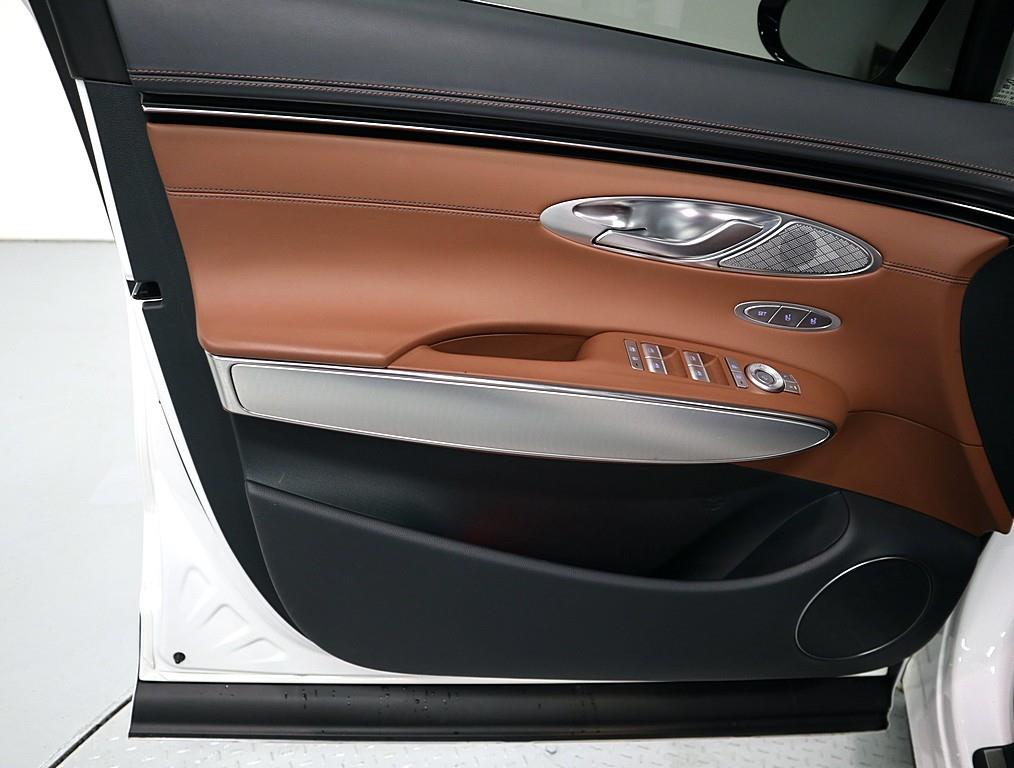 Genesis GV70 2021 Blanco - Importación desde Corea - HF Imports Iquique - Foto 15