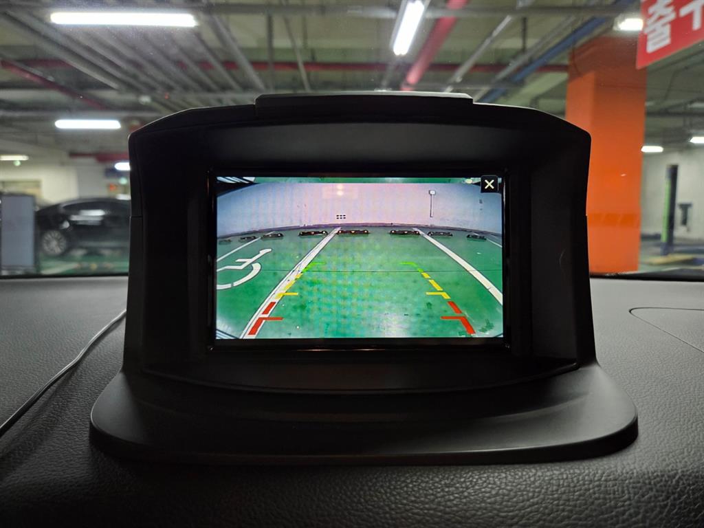 Ssangyong Korando - Vista 12