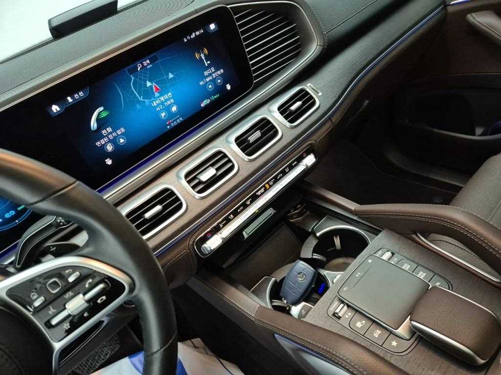 Mercedes Benz GLE Class - Vista 10