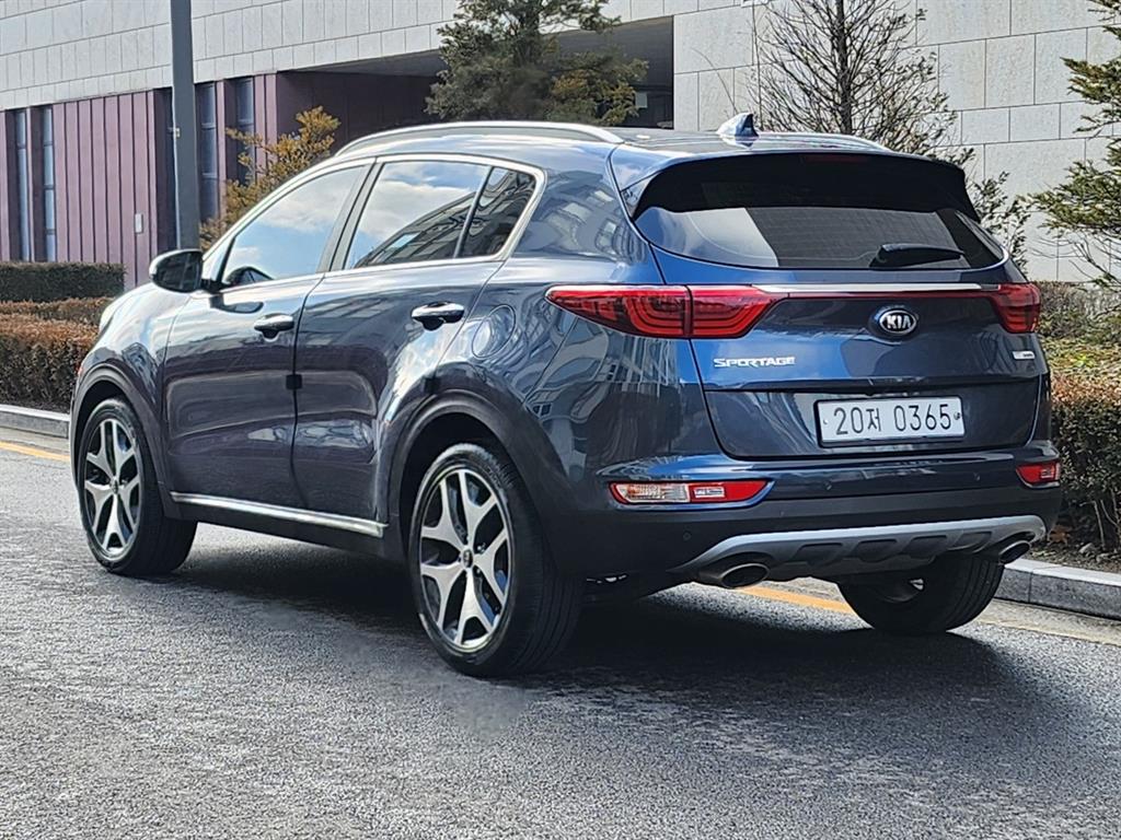 KIA Sportage - Vista 6