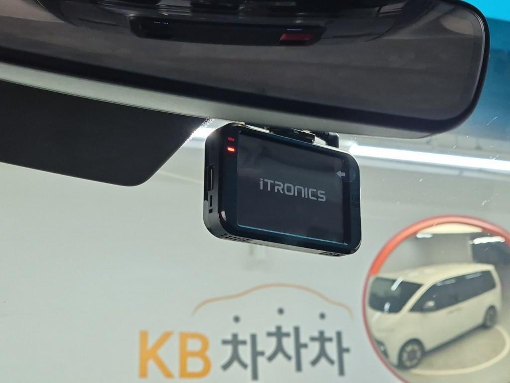 HYUNDAI Staria 2023 Negro - Importación desde Corea - HF Imports Iquique - Foto 17